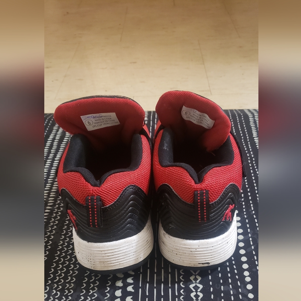 AND1 Kids Red Basketball Shoes - Picture 5 of 8